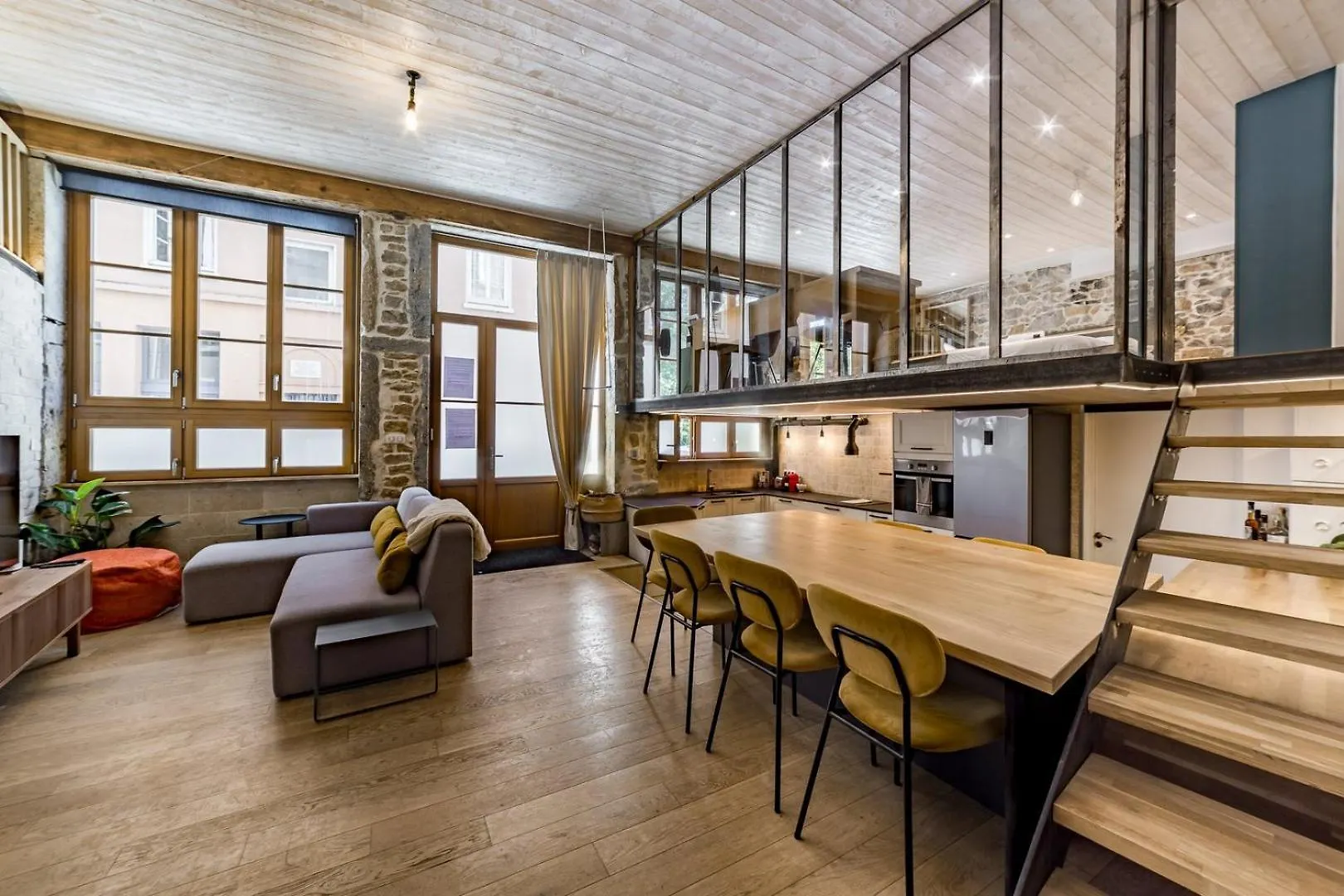 Le Duplex Des Pentes Ail Apartment Lyon France